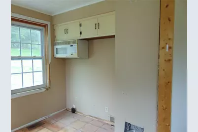 5166 Mountain Top Ln, Forward Township, PA 15037 - Photo 9