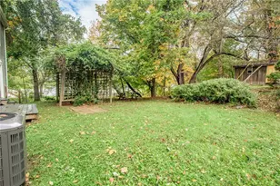 717 Broadway Ave, East Butler Boro, PA 16029 - Photo 17