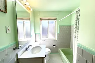 2034 W Kendon Dr, Pittsburgh, PA 15221 - Photo 19