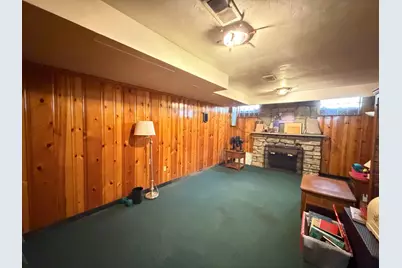 2034 W Kendon Drive, Pittsburgh, PA 15221 - Photo 23