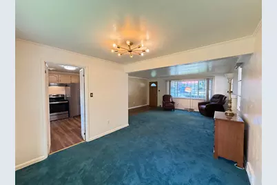 2034 W Kendon Drive, Pittsburgh, PA 15221 - Photo 7