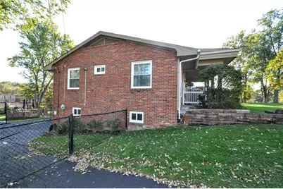122 E Edgewood Dr, Peters Township, PA 15317 - Photo 7