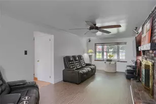 141 Golden Gate Dr, Pittsburgh, PA 15147 - Photo 19