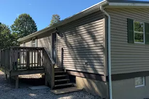30 Tower Hill Ln, Vanderbilt, PA 15486 - Photo 1