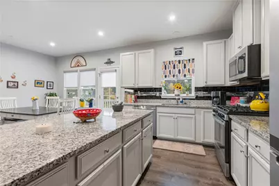 4056 Crown Dr, South Park, PA 15129 - Photo 7