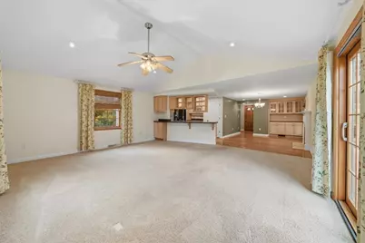 335 Catalina Dr, Pittsburgh, PA 15241 - Photo 13