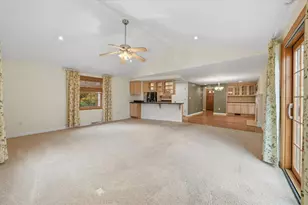 335 Catalina Dr, Pittsburgh, PA 15241 - Photo 13