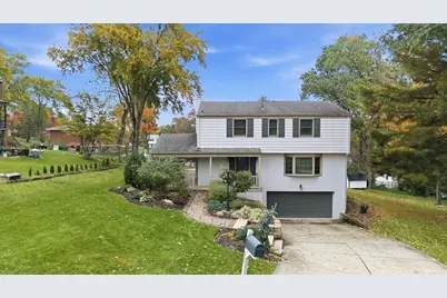 335 Catalina Dr, Pittsburgh, PA 15241 - Photo 1