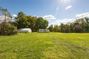 308 Bradley Rd, Worth Township, PA 16153 - Photo 7