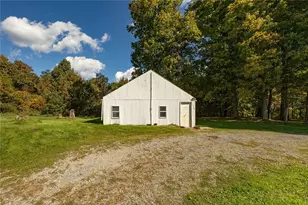 308 Bradley Rd, Worth Township, PA 16153 - Photo 15