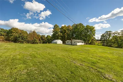 308 Bradley Rd, Worth Township, PA 16153 - Photo 5