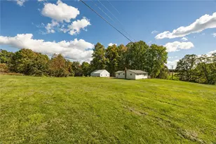 308 Bradley Rd, Worth Township, PA 16153 - Photo 5