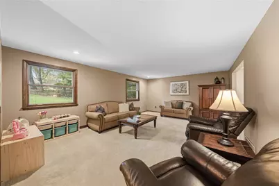 9300 Timber Trail, Pittsburgh, PA 15237 - Photo 5