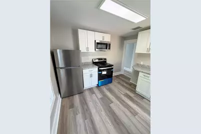 422 Glen Ave #2, Ellwood City, PA 16117 - Photo 7