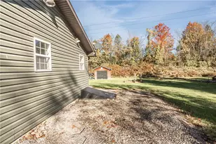 58 Hazel St, Burrel-Blacklick, PA 15717 - Photo 37
