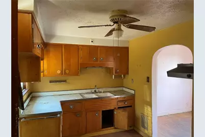 717 N 6th Street, Clairton, PA 15025 - Photo 5