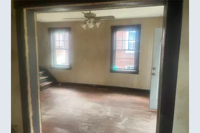 211 Pennsylvania Ave, Clairton, PA 15025 - Photo 3