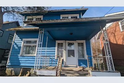 211 Pennsylvania Ave, Clairton, PA 15025 - Photo 1