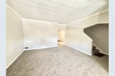 738 10th St, Pitcairn, PA 15140 - Photo 5