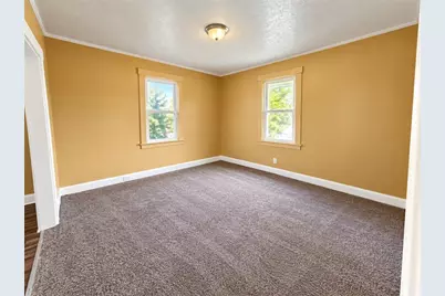 605 N 6th St, Clairton, PA 15025 - Photo 7