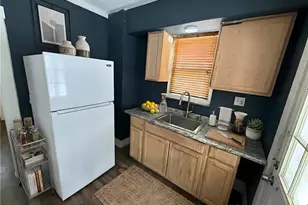 605 N 6th St, Clairton, PA 15025 - Photo 11
