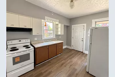 426 Mitchell Ave, Clairton, PA 15025 - Photo 5