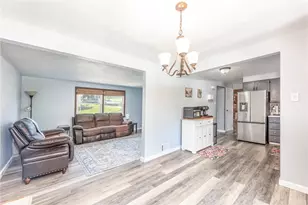 1397 Snee Dr, South Park, PA 15236 - Photo 9
