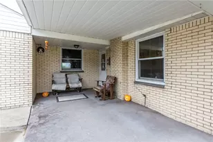 1528 Millers Run Rd, Mount Pleasant, PA 15057 - Photo 7