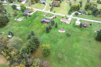 1528 Millers Run Rd, Mount Pleasant, PA 15057 - Photo 39