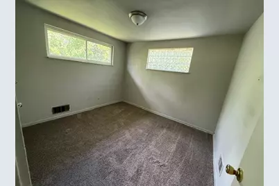 2320 Milburn Street, East McKeesport, PA 15132 - Photo 7