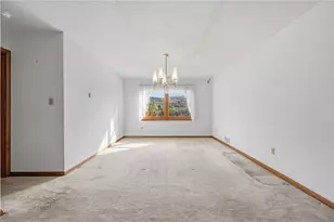 3885 Brookside Ln, Murrysville, PA 15668 - Photo 9