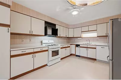 3885 Brookside Lane #402, Murrysville, PA 15668 - Photo 13