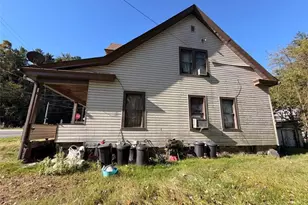 927 Clyde St, Wampum, PA 16157 - Photo 23