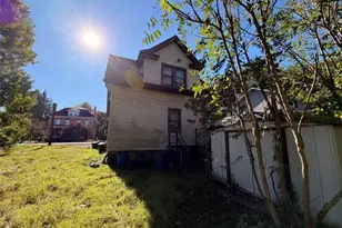 927 Clyde St, Wampum, PA 16157 - Photo 25