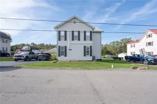 700 W 1st Ave, Derry Township, PA 15627 - Photo 1