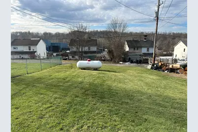 927 1st St, Menallen Township, PA 15442 - Photo 23