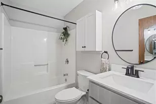 196 Old English Rd, Ross Twp, PA 15237 - Photo 25