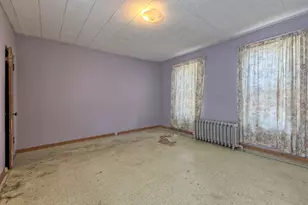 231 Good St, Jeannette, PA 15644 - Photo 9