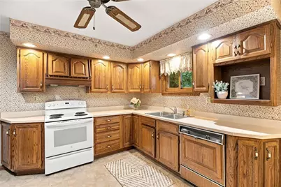 148 Carol Rose Dr, Chippewa Township, PA 15010 - Photo 7