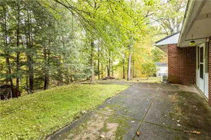 148 Carol Rose Dr, Chippewa Township, PA 15010 - Photo 21