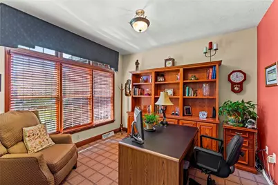 1004 Skyline Dr, Cecil, PA 15317 - Photo 15