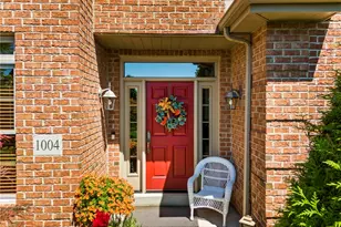 1004 Skyline Dr, Cecil, PA 15317 - Photo 3