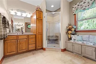1004 Skyline Dr, Cecil, PA 15317 - Photo 17