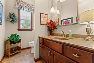1004 Skyline Dr, Cecil, PA 15317 - Photo 19