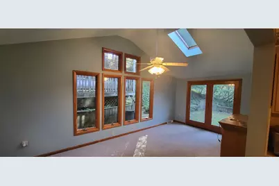 565 Jefferson Street, Pittsburgh, PA 15237 - Photo 11