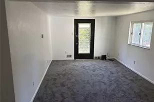 912 Hillsboro St, Pittsburgh, PA 15204 - Photo 5