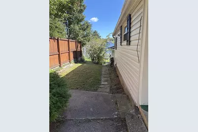 912 Hillsboro St, Pittsburgh, PA 15204 - Photo 31