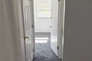 912 Hillsboro St, Pittsburgh, PA 15204 - Photo 13