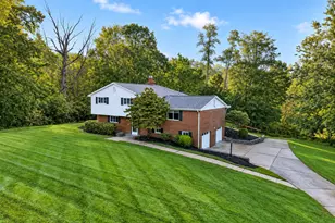 280 Mohawk Dr, Elizabeth Twp/Boro, PA 15135 - Photo 3