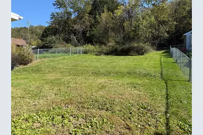 17 Ohio Ave, Glassport, PA 15045 - Photo 13
